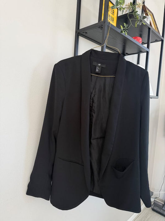 HM svartur blazer