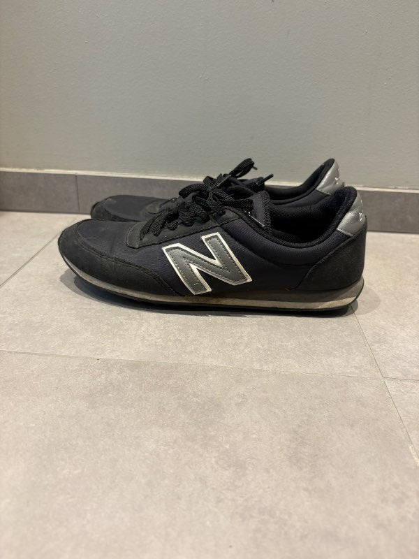 NB skór