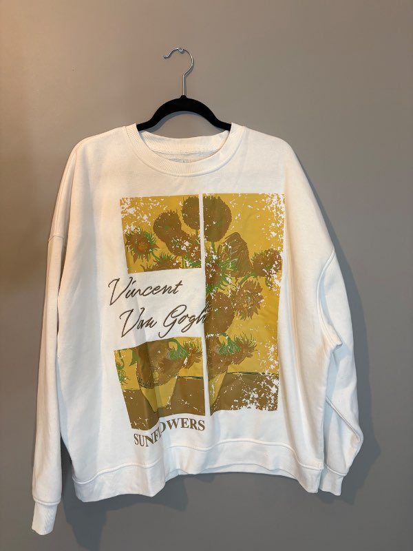 Crewneck peysa hvít