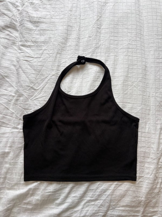 Svartur halter toppur