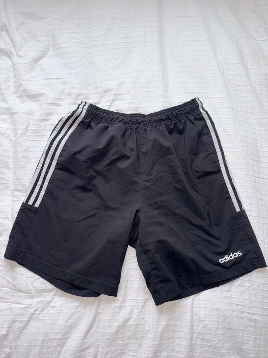 Adidas stuttbuxur