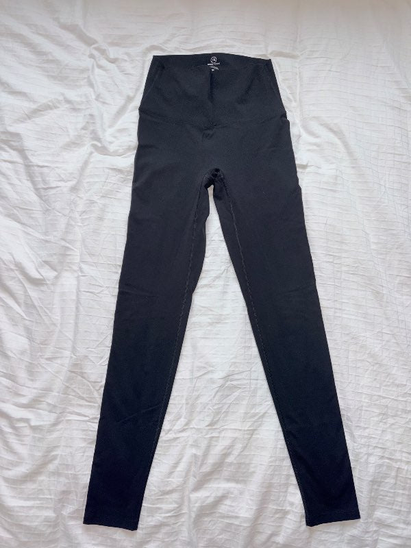 Define the line leggings