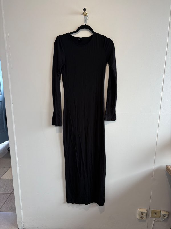 Gina tricot langermakjóll