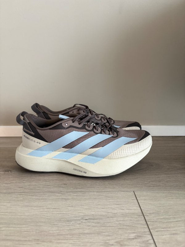 Adidas hlaupaskór ónotaðir