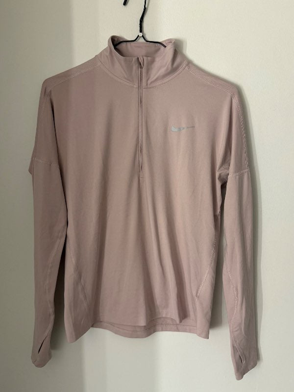 Bleik Nike hálfrennd peysa