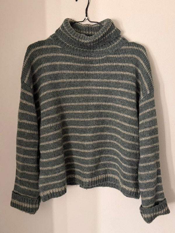 Sweewë röndótt peysa