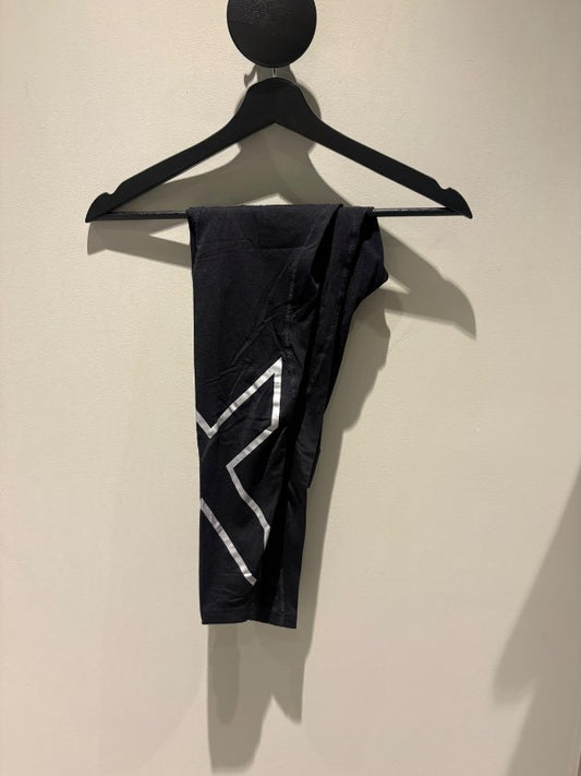 2XU buxur