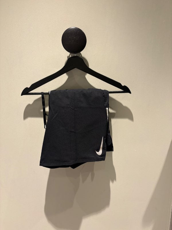 Nike stuttbuxur