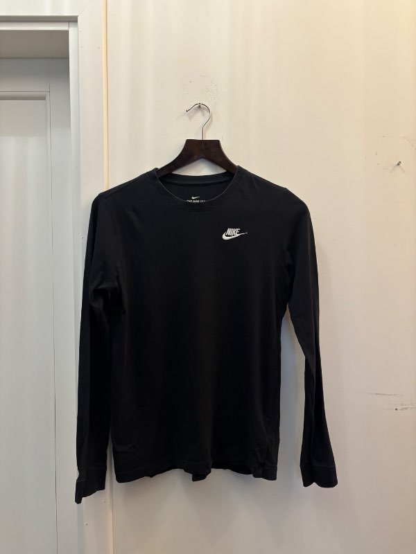 Nike Tee peysa