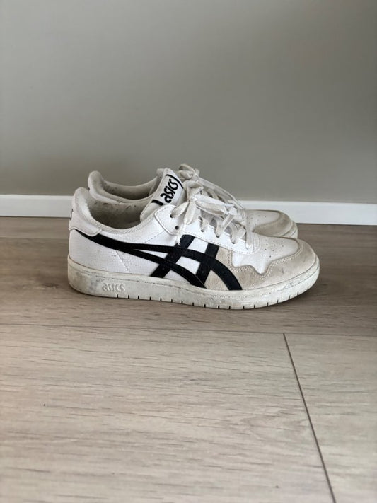 Asics skór
