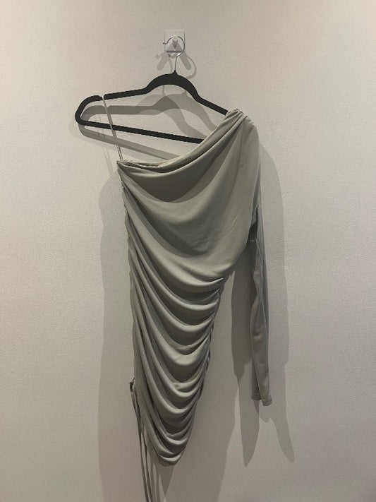 Zara off the shoulder kjóll