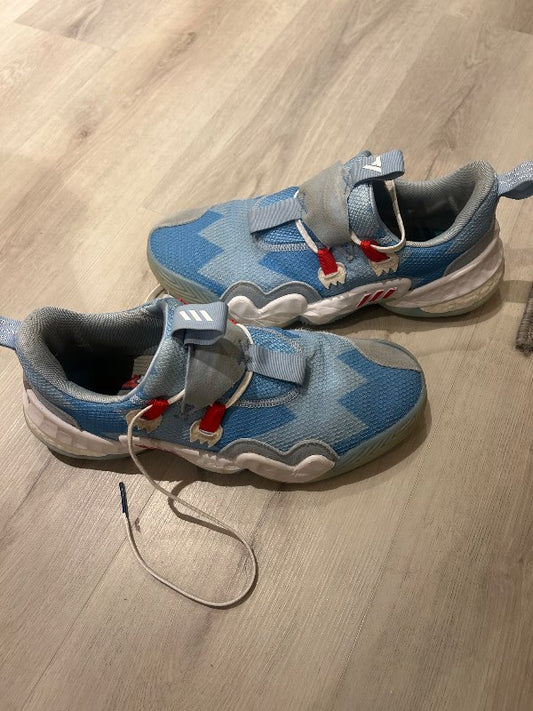 trae young körfuboltaskór