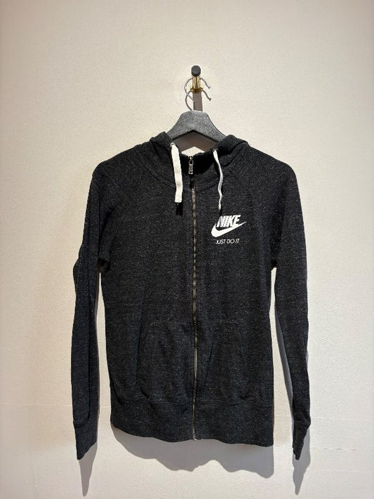 Nike rennd hettupeysa