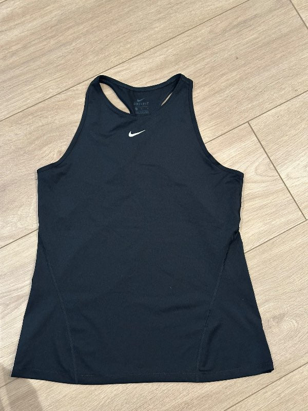 Nike svartur æfingabolur