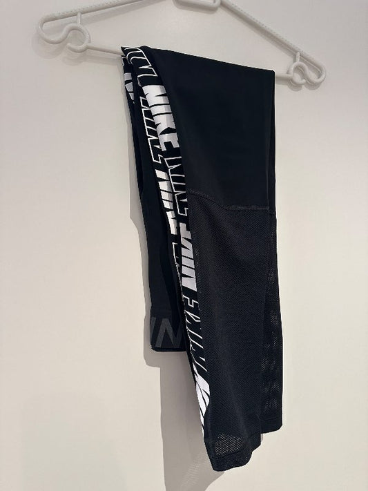 Nike æfingabuxur