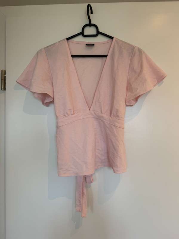 Gina Tricot bleikur stutterma bolur bundinn