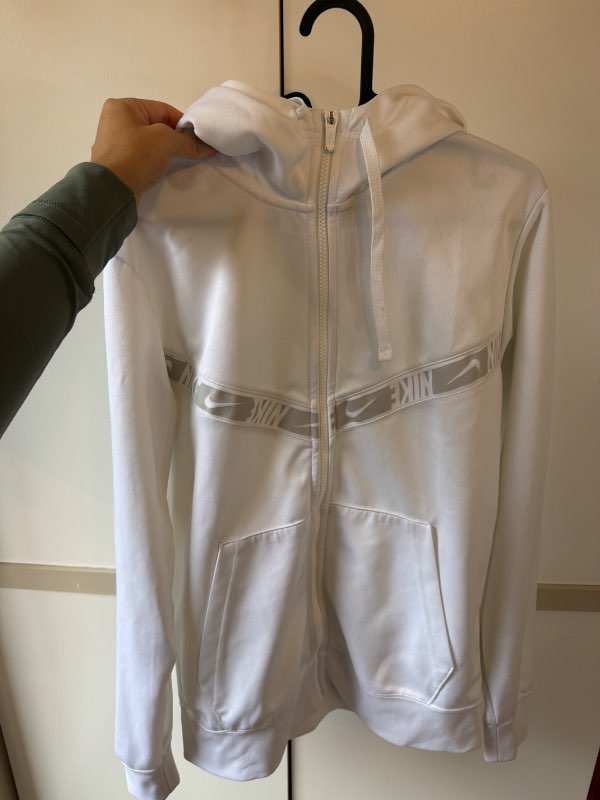 Nike full zip peysa