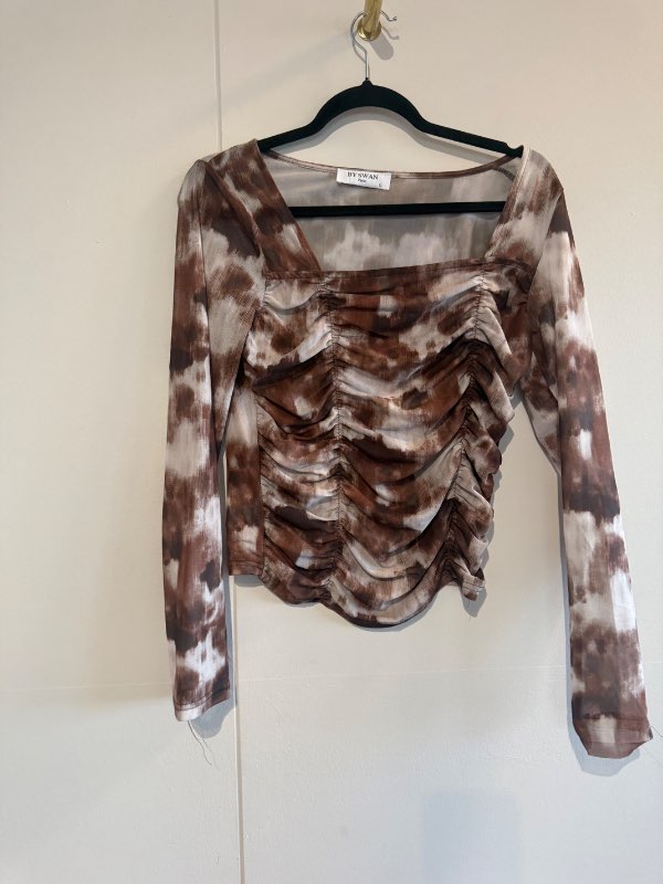 T-shirt Central BY SWAN