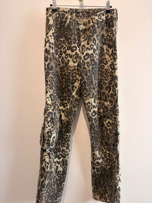 Leopard buxur B