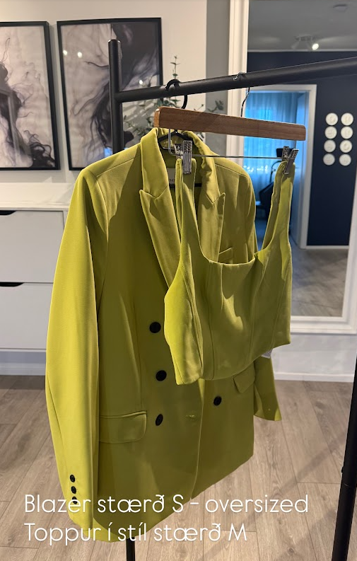 Green blazer and top
