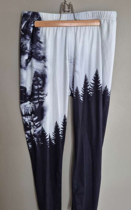 Mynstraðar leggings ónotaðar