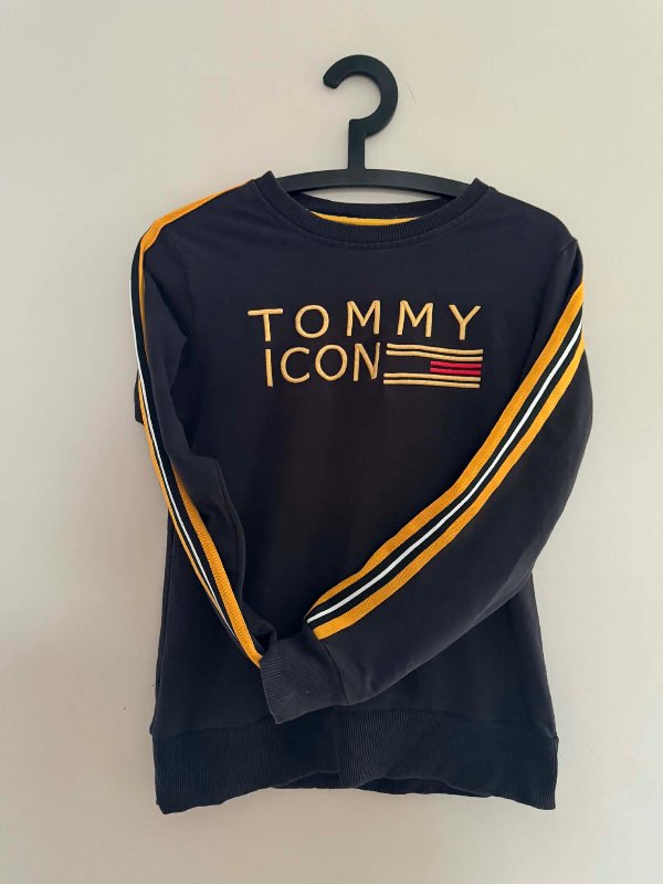 Tommy Hilfiger gull