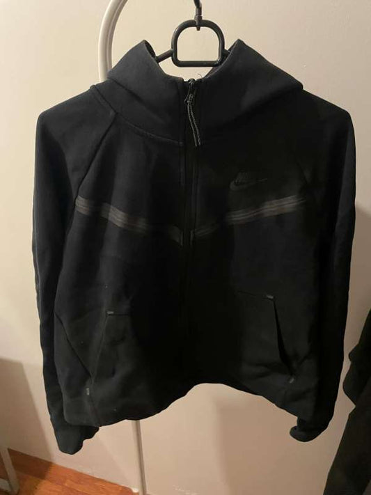 Nike Tech fleece peysa