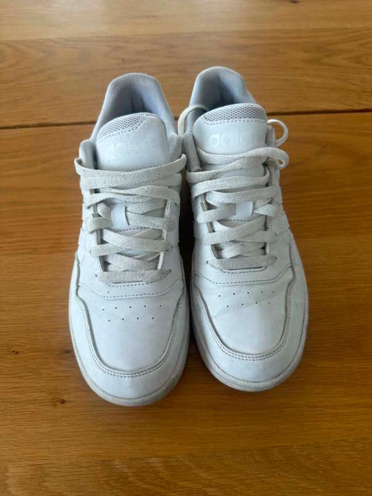 Adidas skór