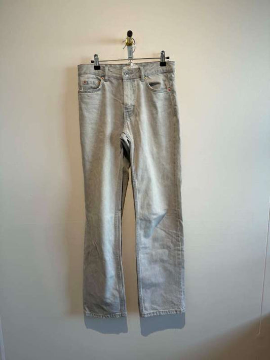 Gina Tricot ljósgráar gallabuxur