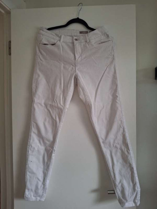 Hvitar gallabuxur