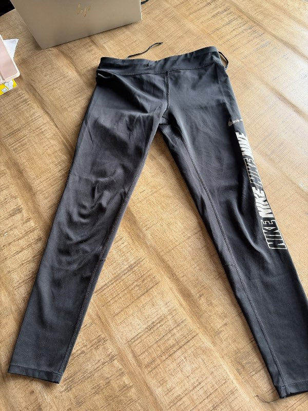 Nike leggings