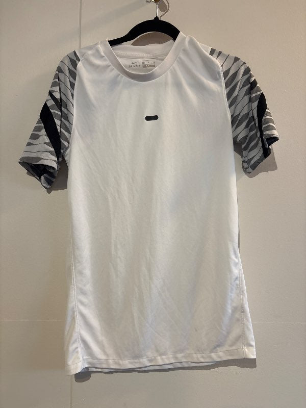 nike bolur