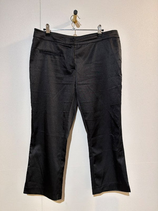 Vero Moda capris buxur svartar