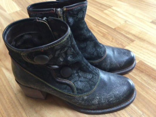 L'ARTISTE shoes