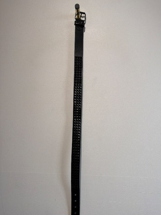 svart stud belti