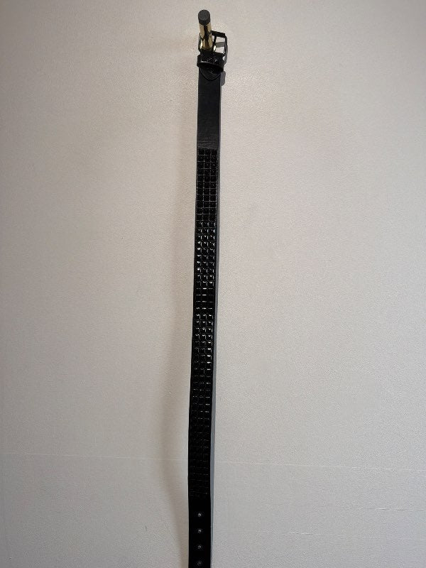 svart stud belti
