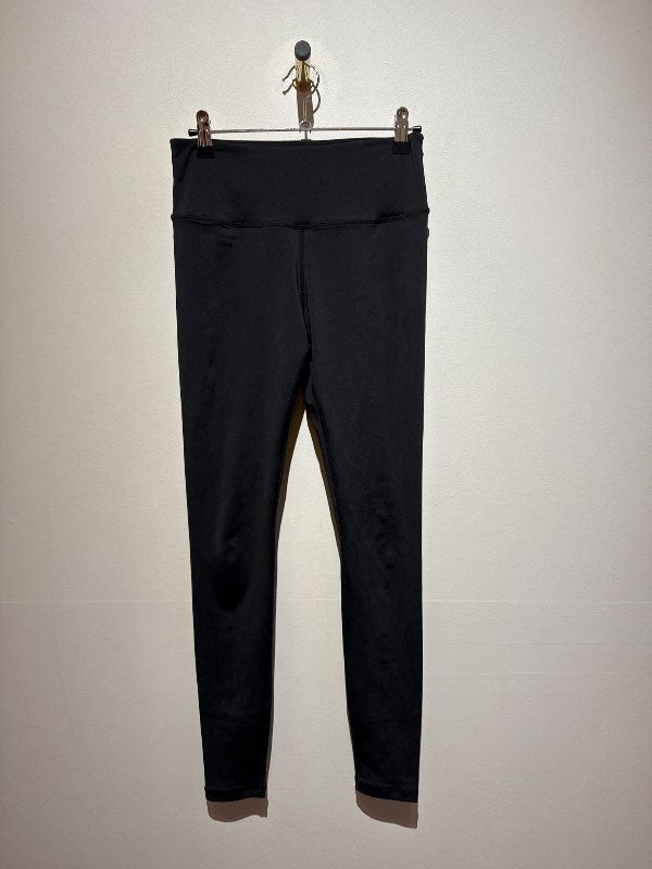 Define the line leggings