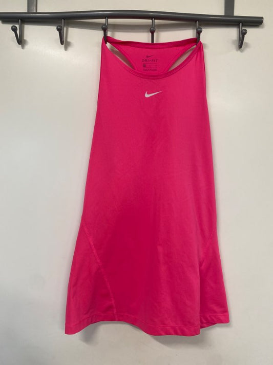 Bleikur nike bolur