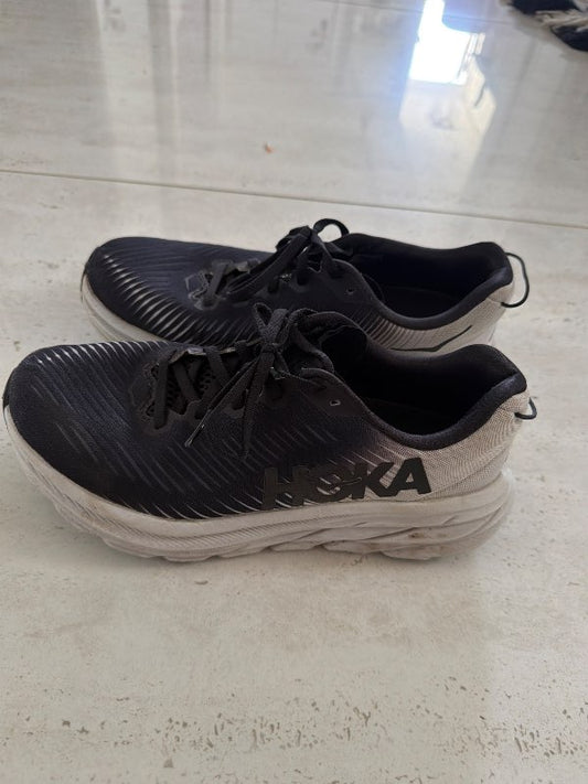 Skor hoka
