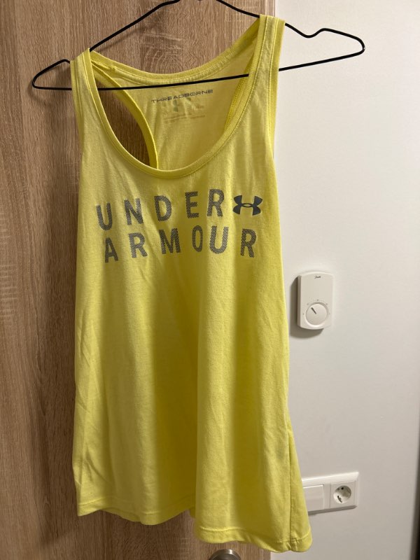 Under armour íþróttabolur