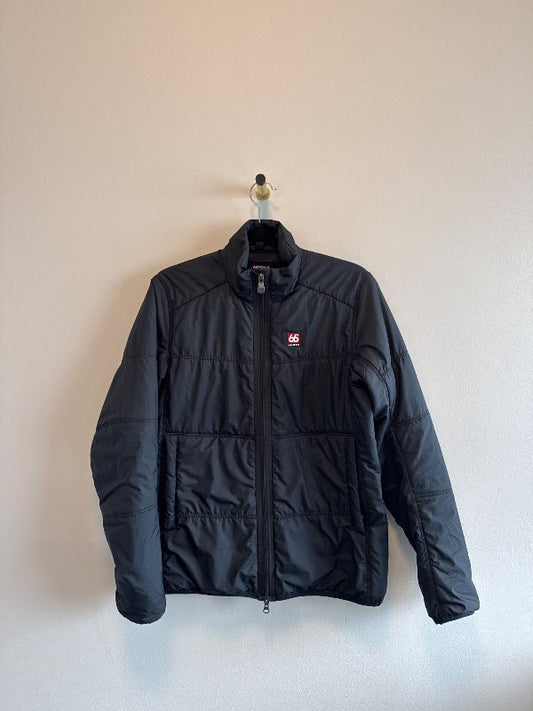 66 svartur vindjakki