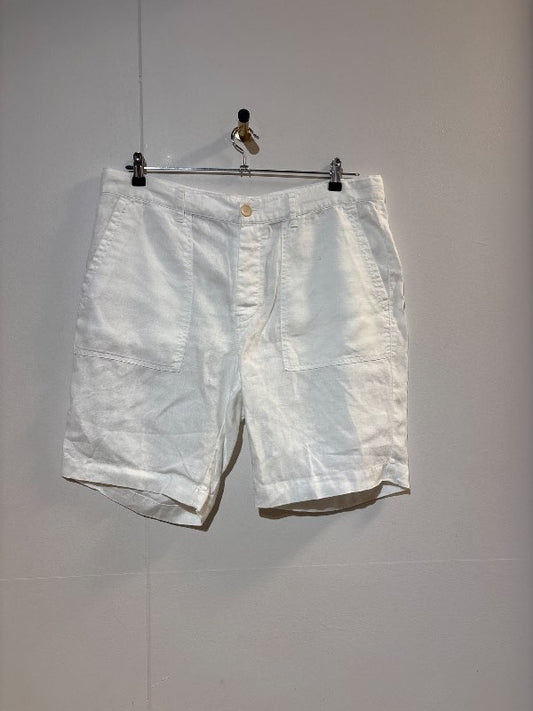 Benetton hör stuttbuxur