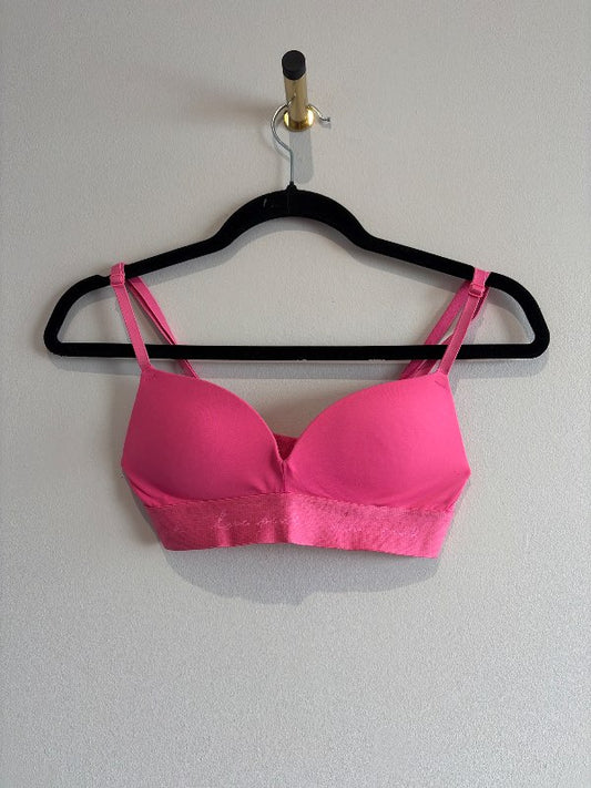 PINK Bleikur Toppur
