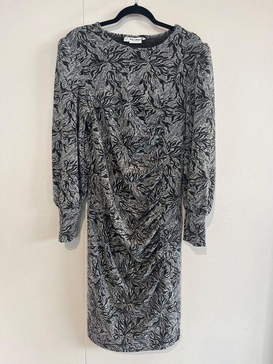 Kjóll Pulz Jeans-ónotaður