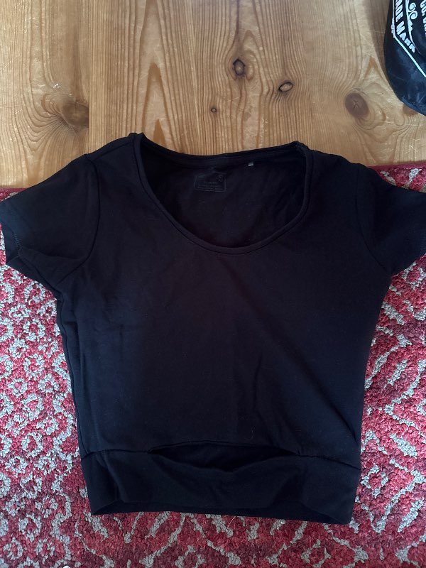 4f black top
