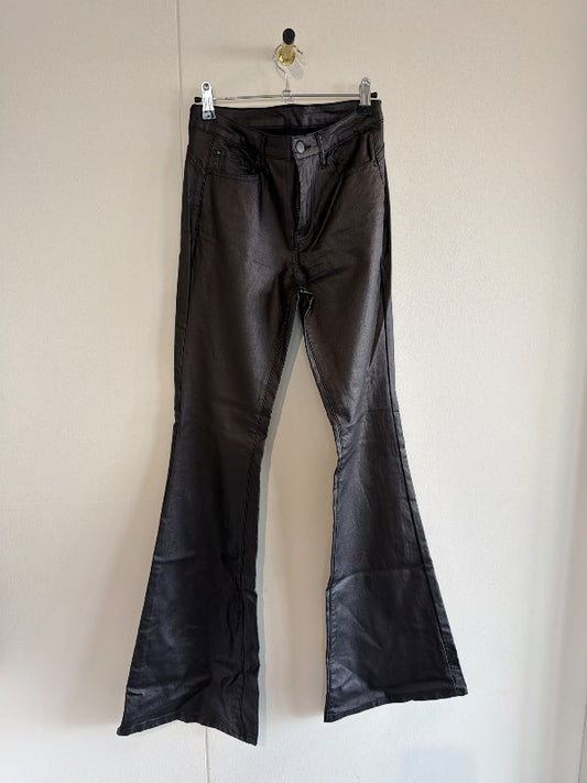 Flared leðurbuxur