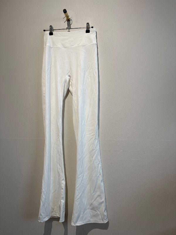 hvítar straightleg leggings