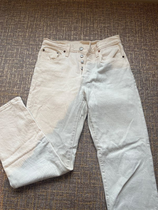 Kremaðar 501 Levi’s gallabuxur