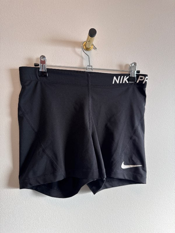 Nike pro stuttbuxur