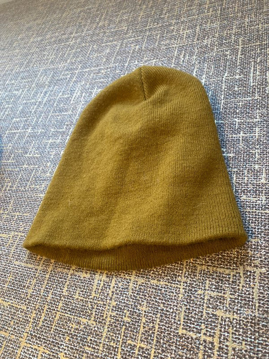 Mustard toque